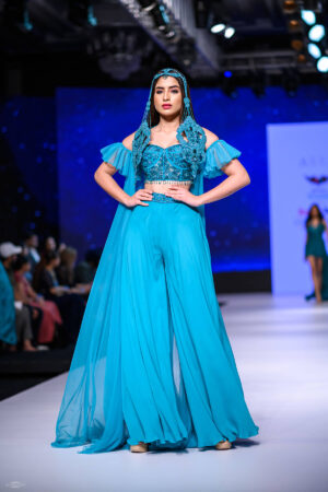 LOOK 021