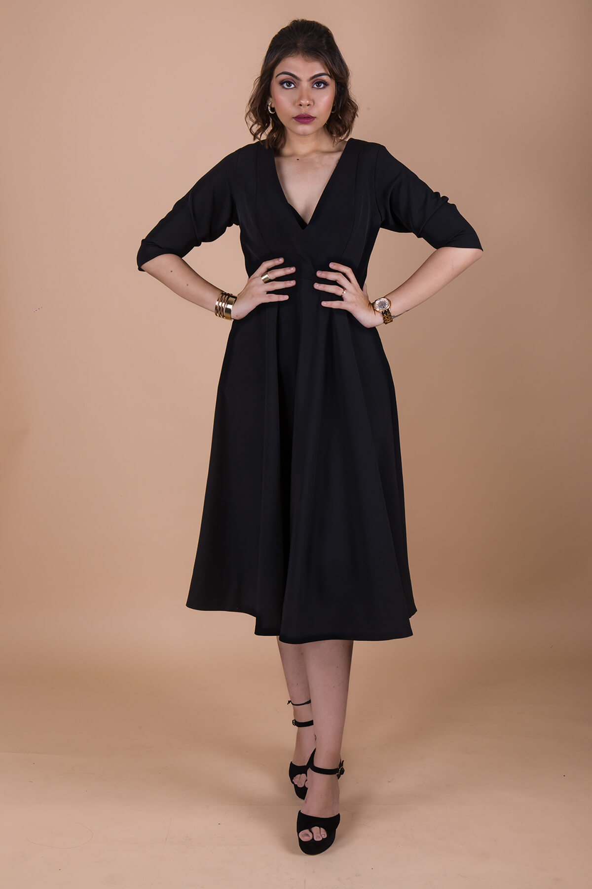 BOLD BLACK MIDI DRESS