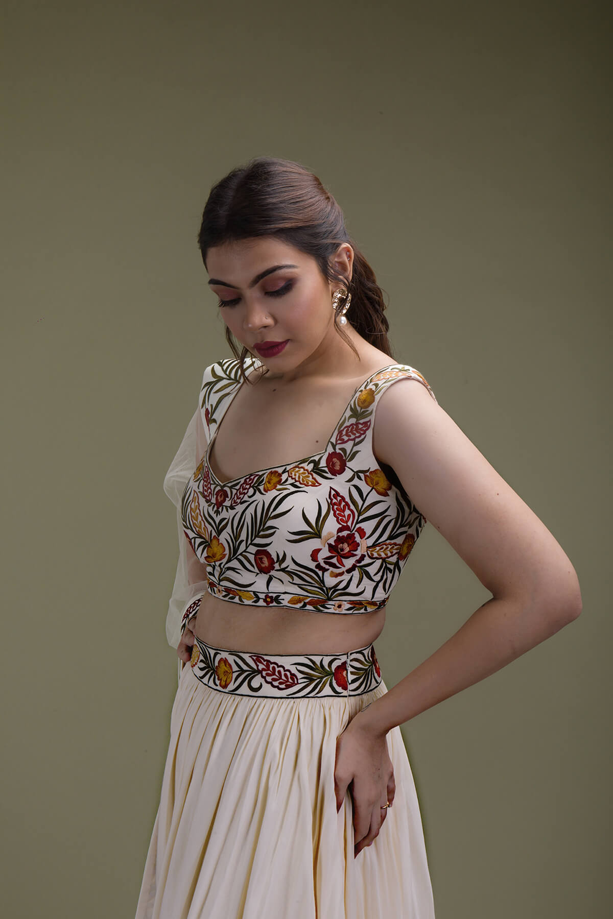 EVERGREEN OFF WHITE TRADITIONAL LEHENGA SET - Image 3
